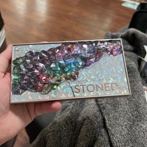 URBAN DECAY STONED PALLET